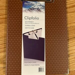 Pinnacle Brown Clipfolio Binder
